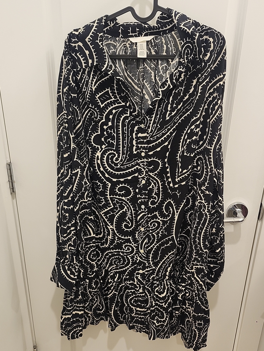 H&M Black & White Long Sleeve Collarded Printed Dress Womens Size XL
